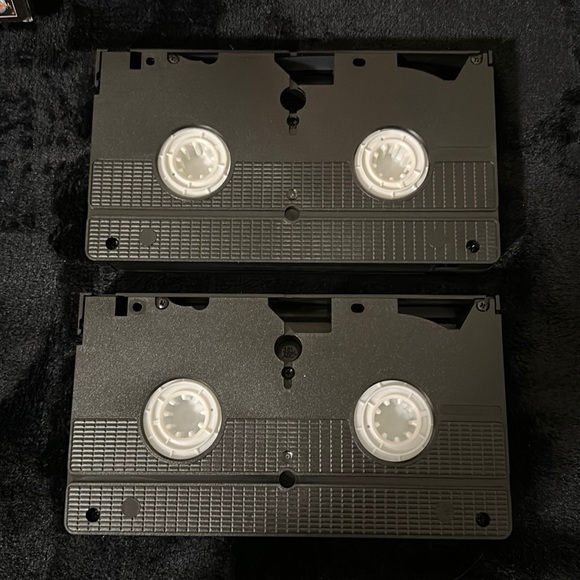 Jurassic Park & Jurassic Park Collector’s Edition VHS Bundle - Picture 6 of 11